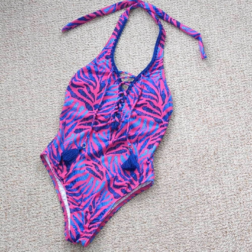 Venus Vibrant Zebra Print Crochet Edged Lace Front Tassel Swimsuit Size 2